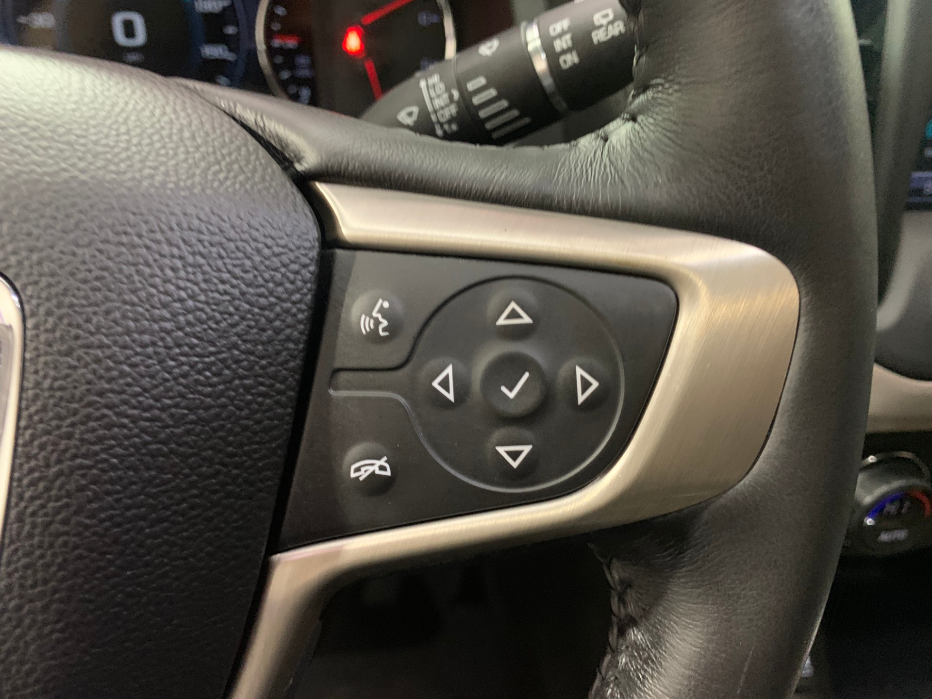 Used-2017-GMC-Acadia-Denali-4X4