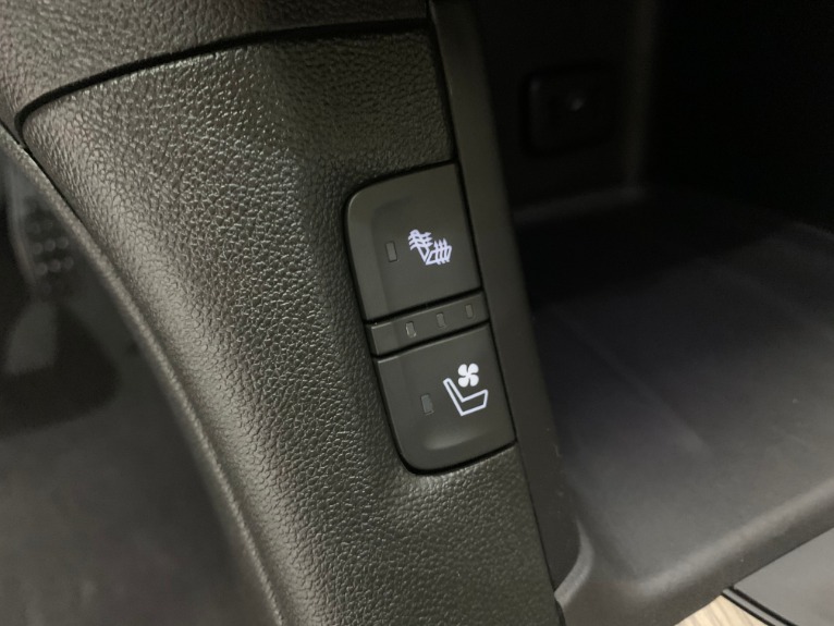 Used-2017-GMC-Acadia-Denali-4X4