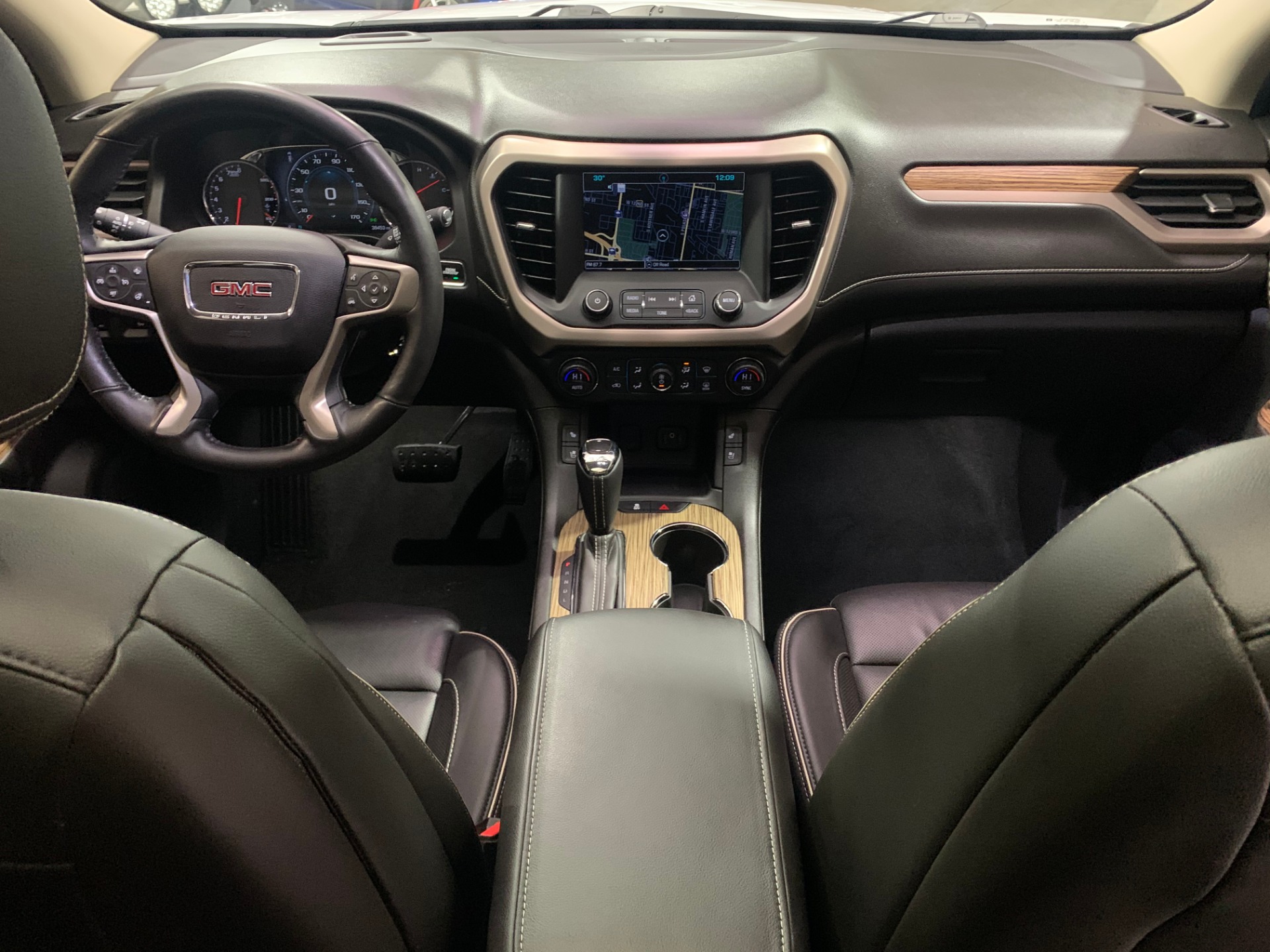 Used-2017-GMC-Acadia-Denali-4X4
