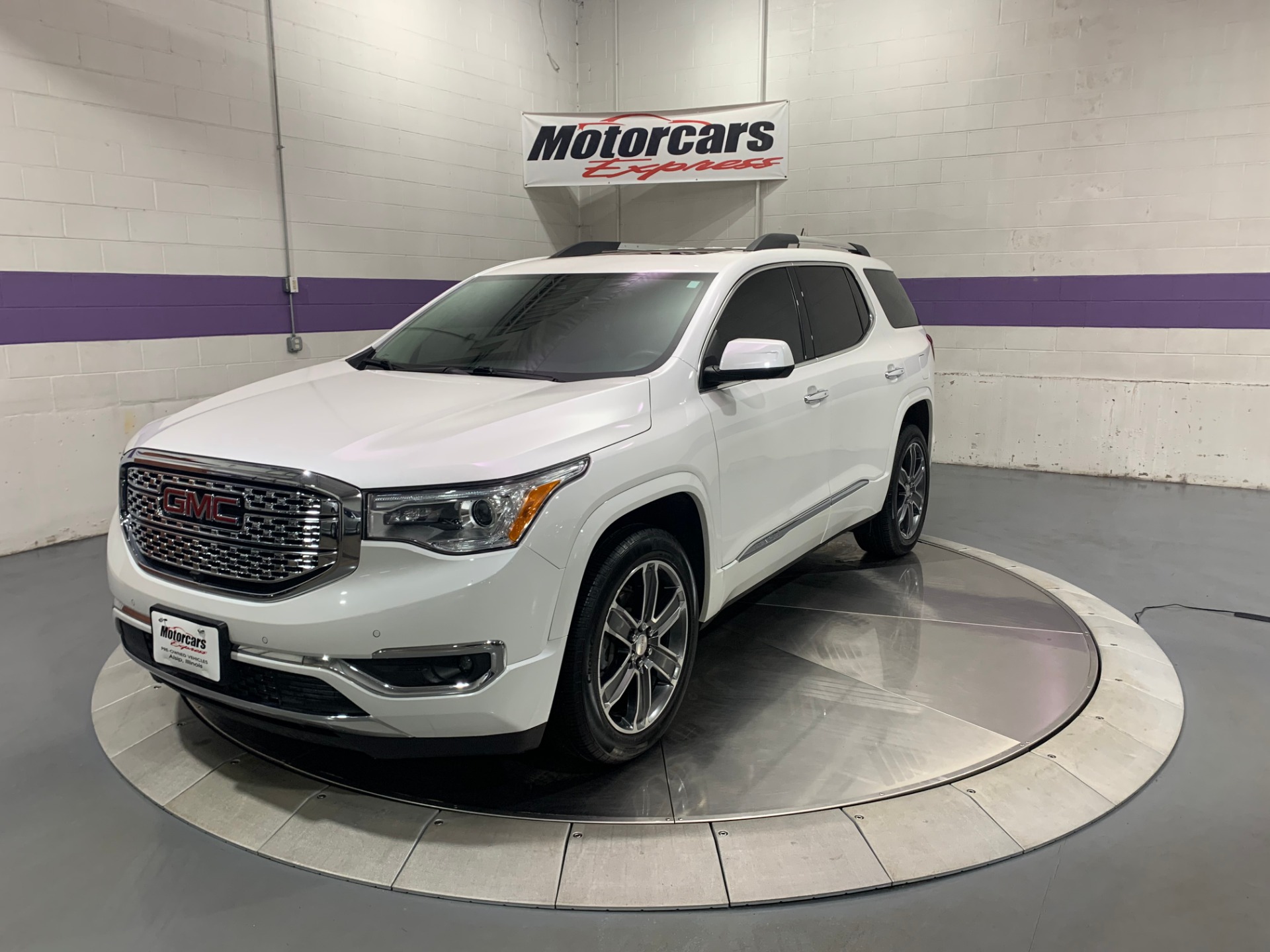 Used-2017-GMC-Acadia-Denali-4X4