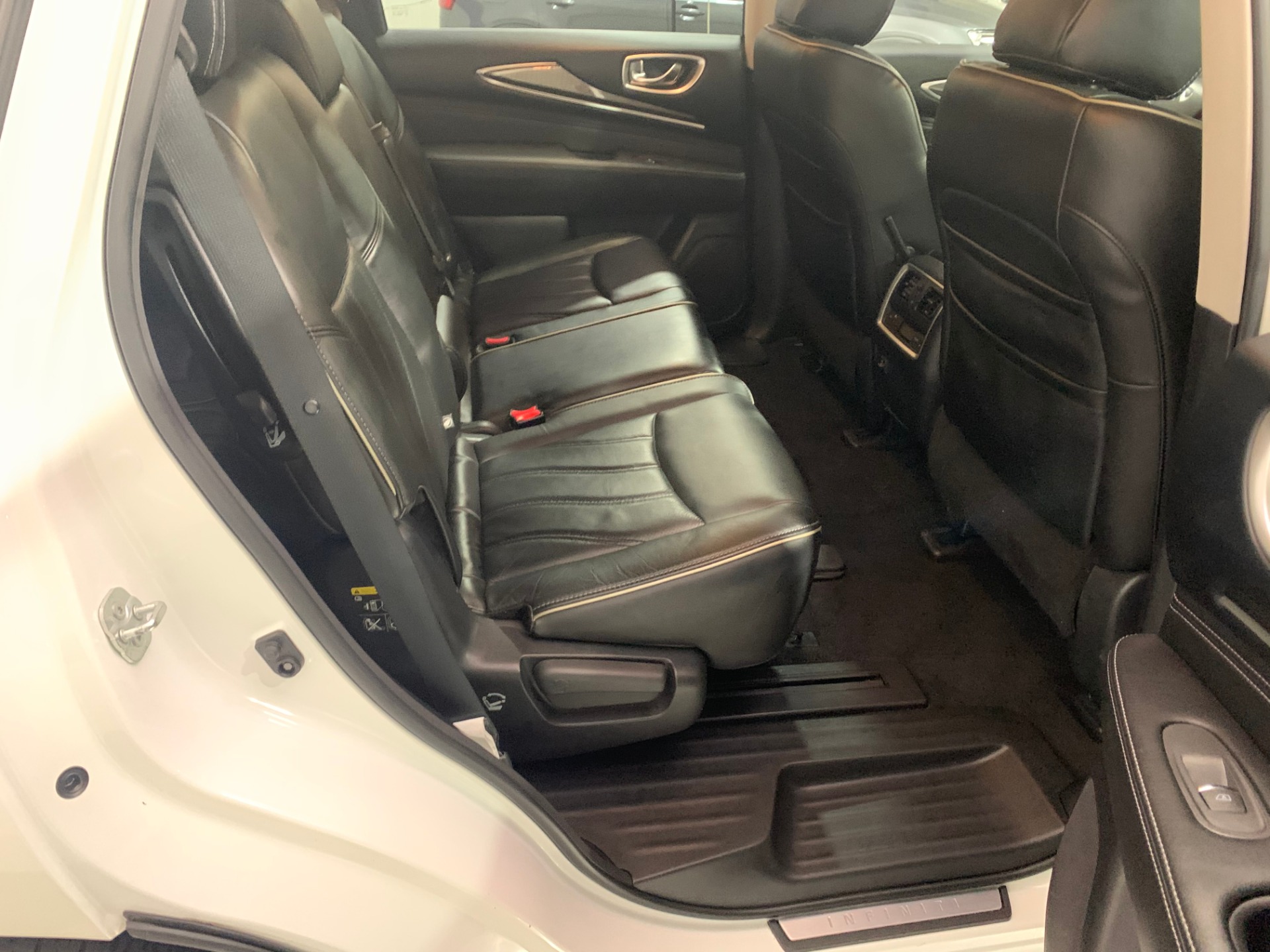 Used-2017-INFINITI-QX60-AWD