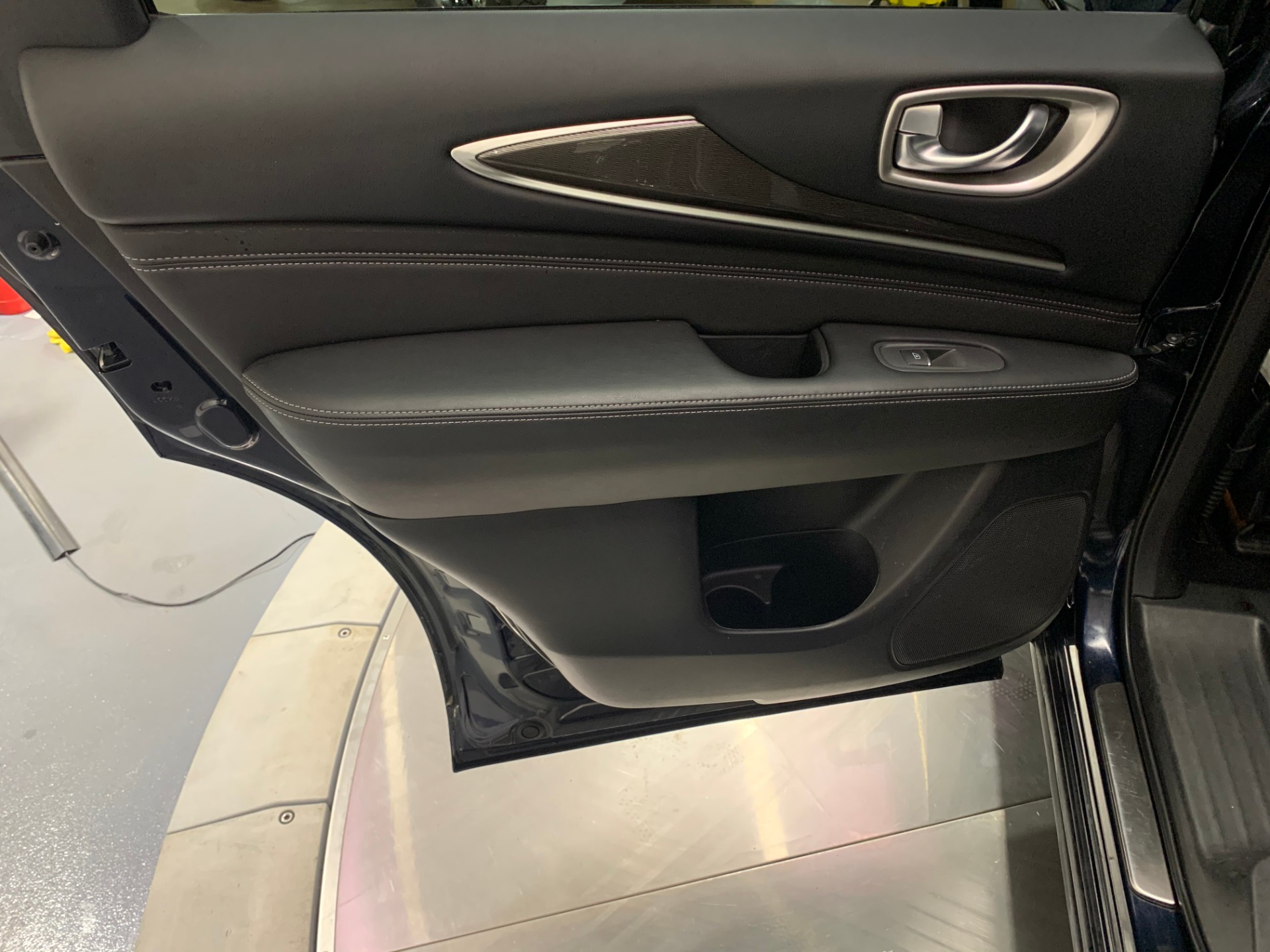 Used-2018-INFINITI-QX60-AWD