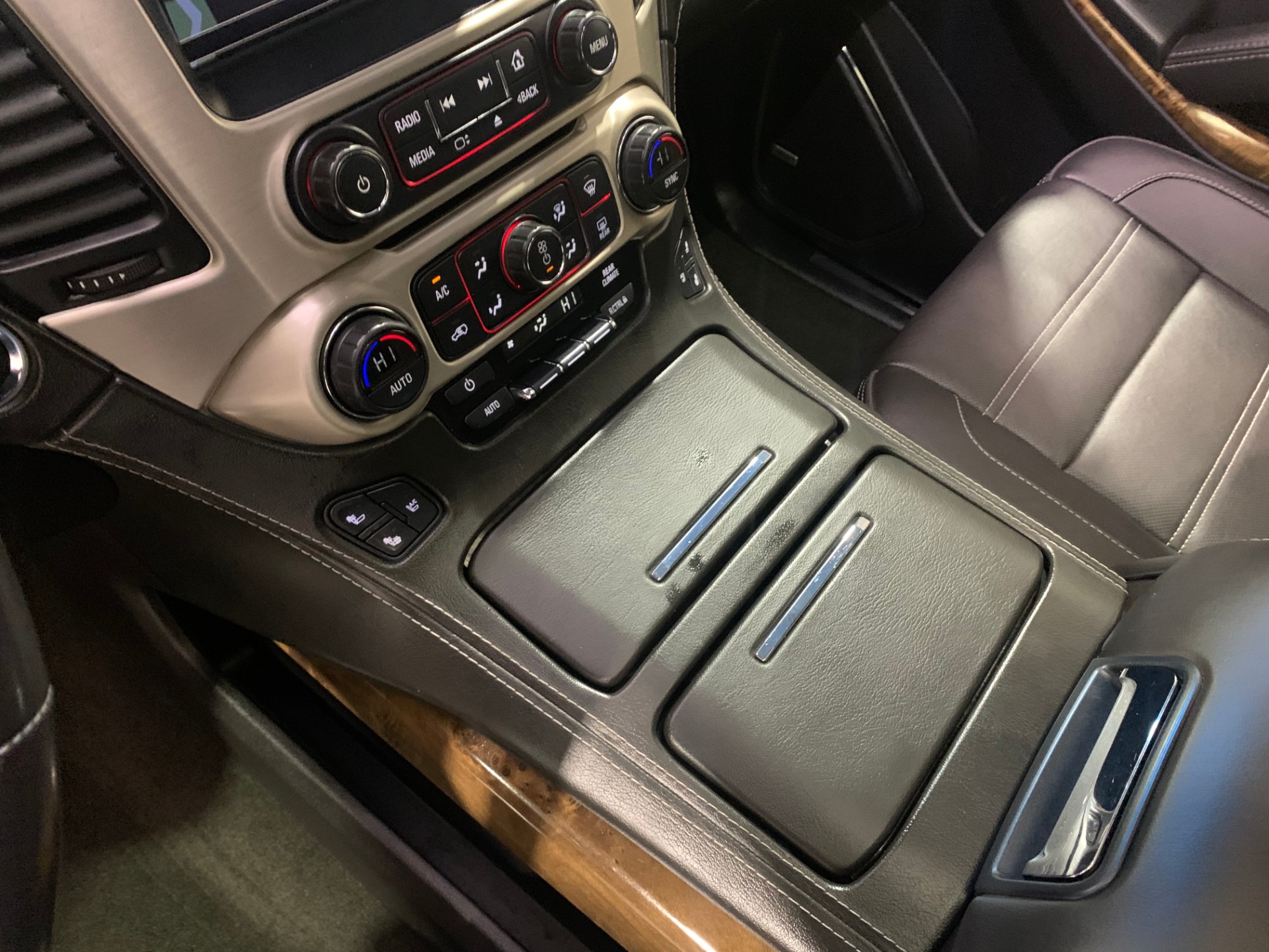 Used-2016-GMC-Yukon-Denali-4X4