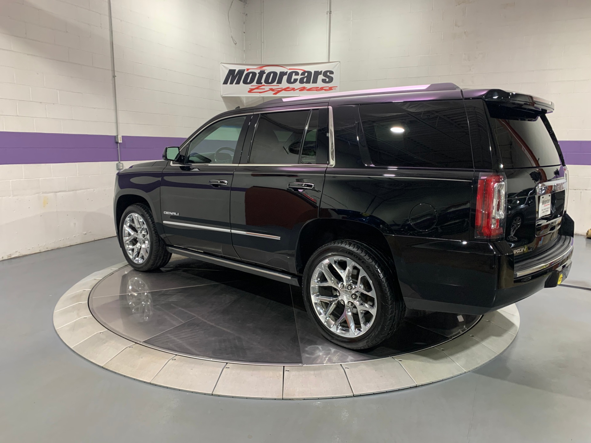 Used-2016-GMC-Yukon-Denali-4X4