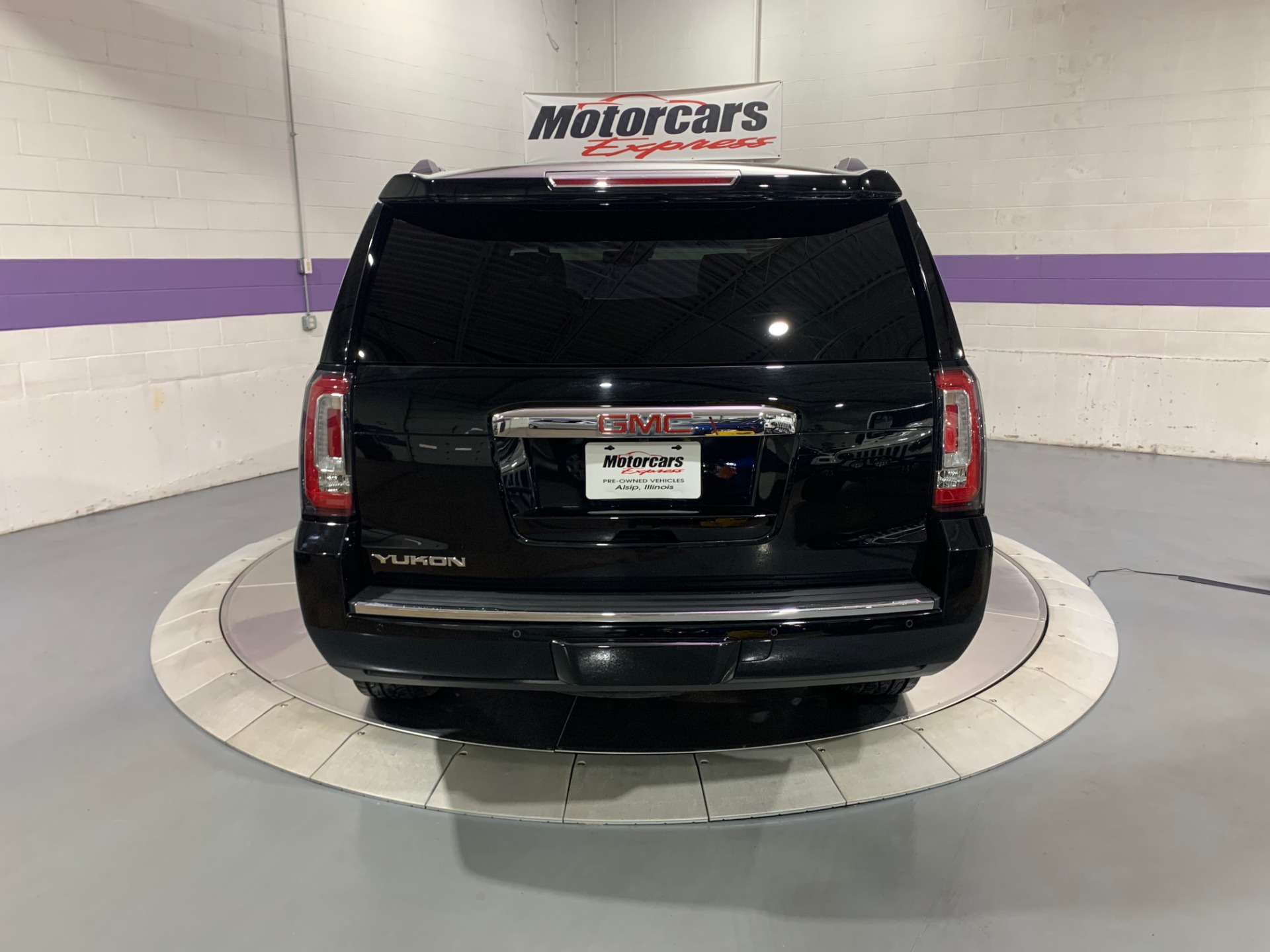Used-2016-GMC-Yukon-Denali-4X4