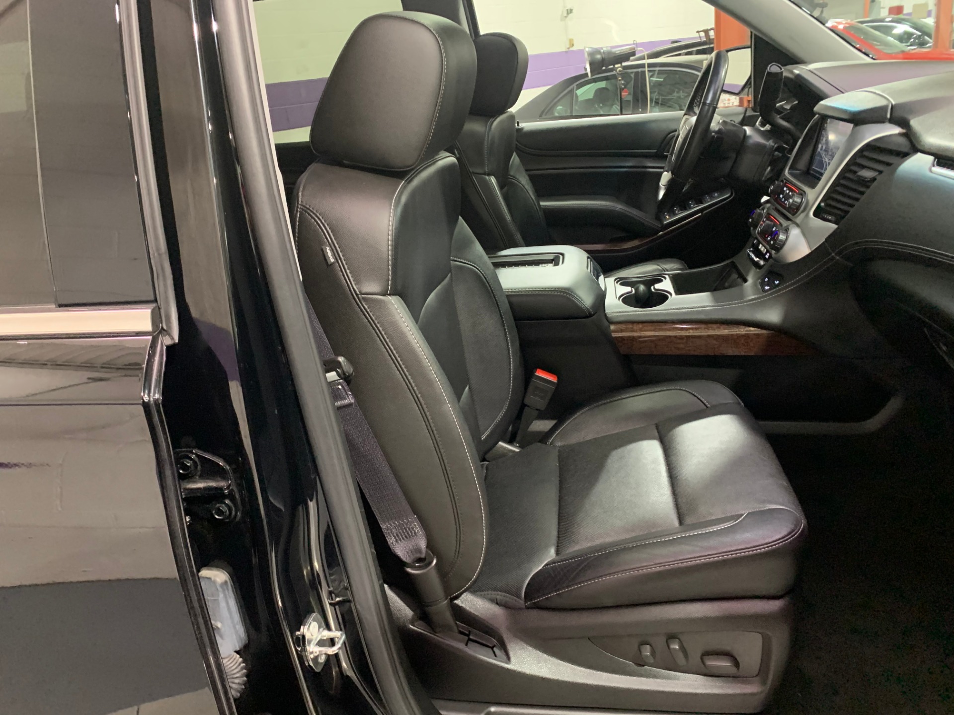 Used-2016-GMC-Yukon-SLT-4X4