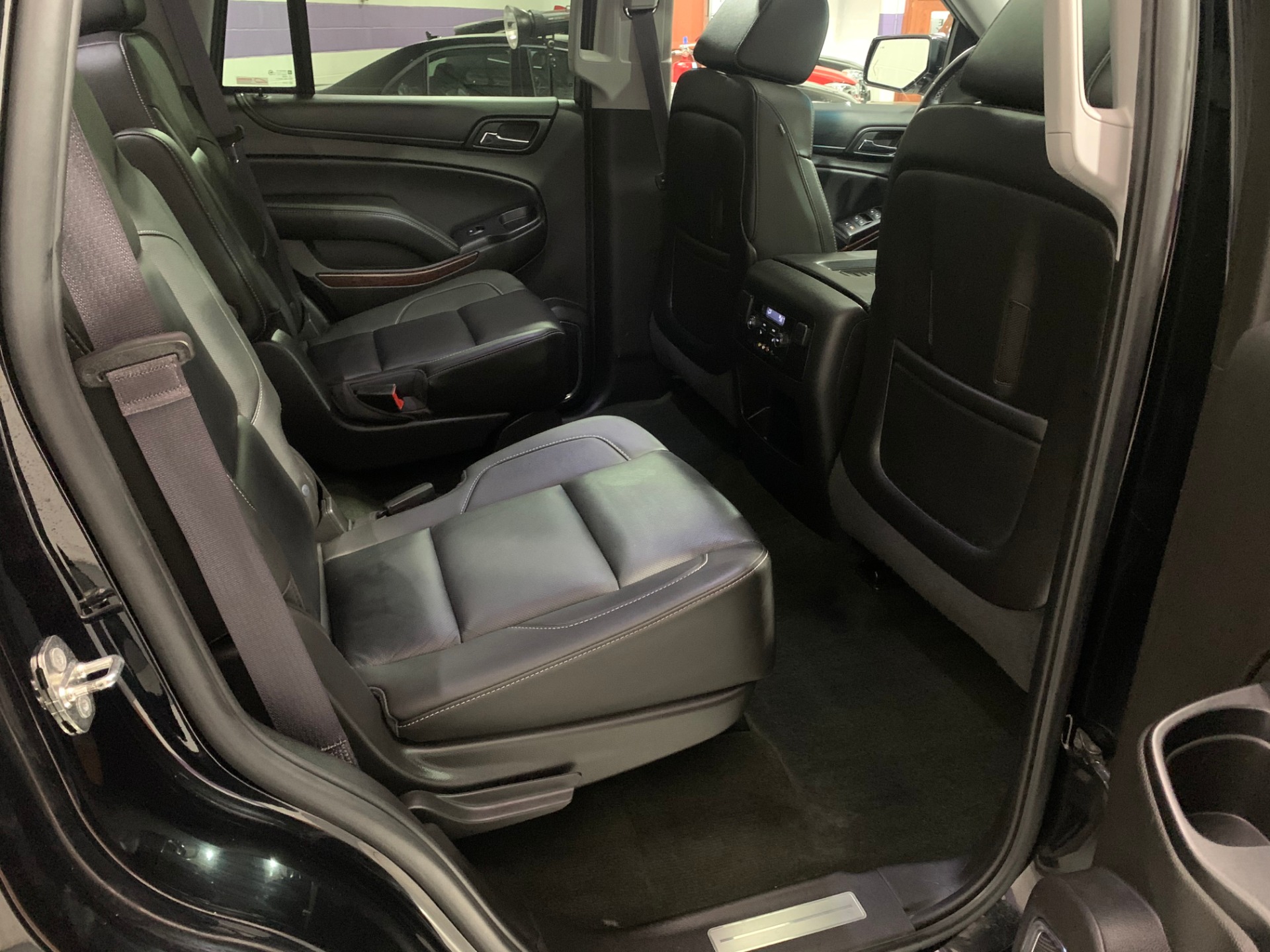 Used-2016-GMC-Yukon-SLT-4X4