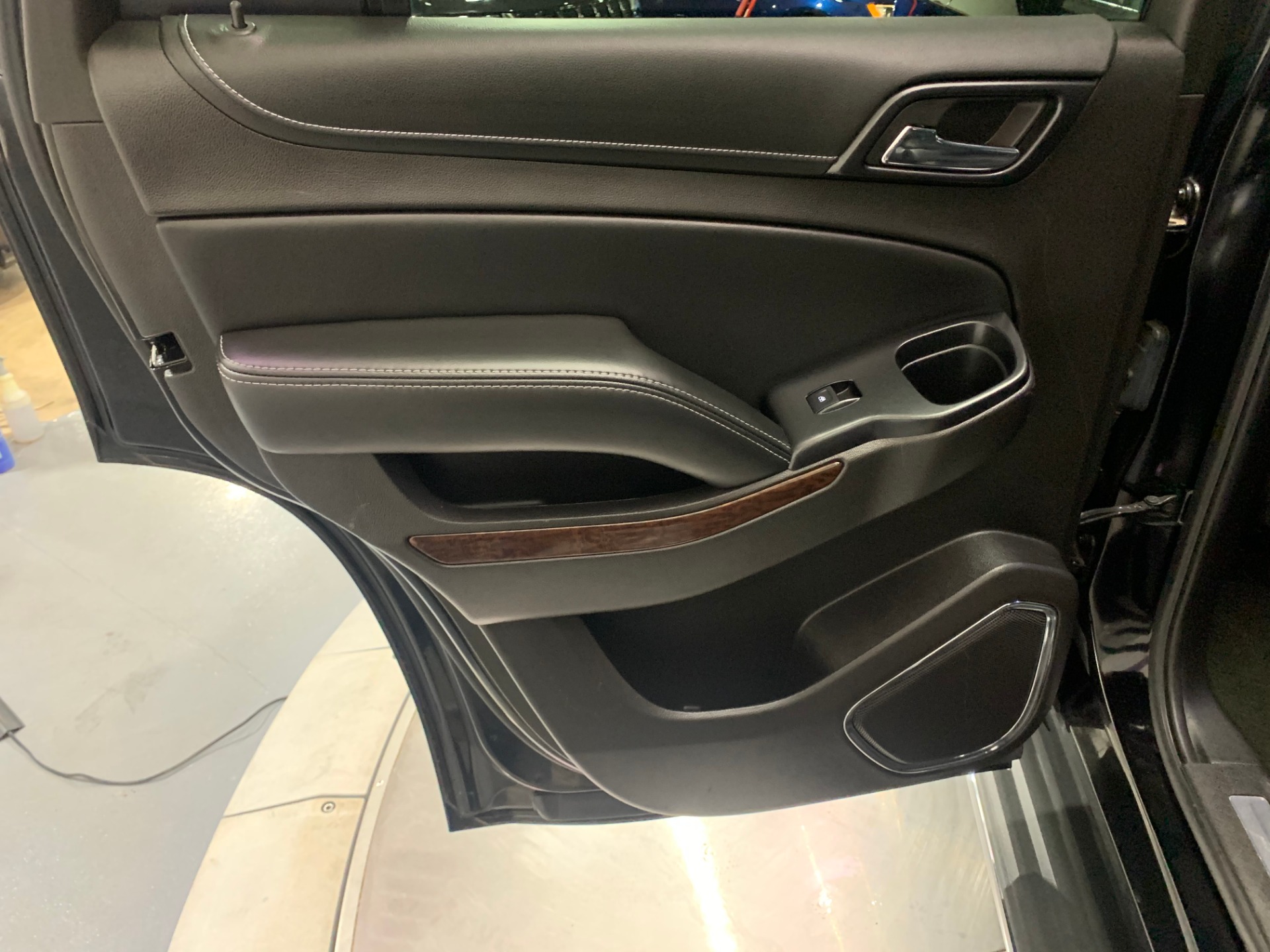 Used-2016-GMC-Yukon-SLT-4X4
