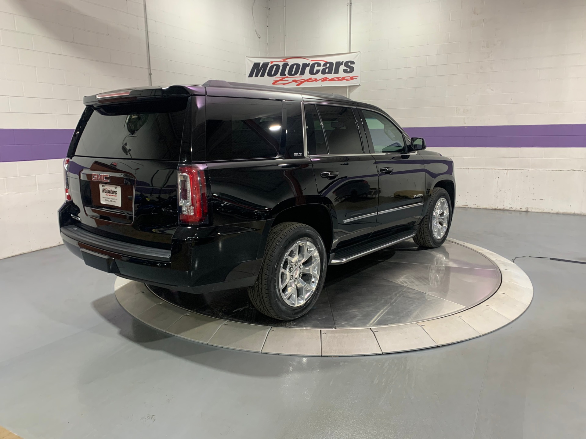 Used-2016-GMC-Yukon-SLT-4X4