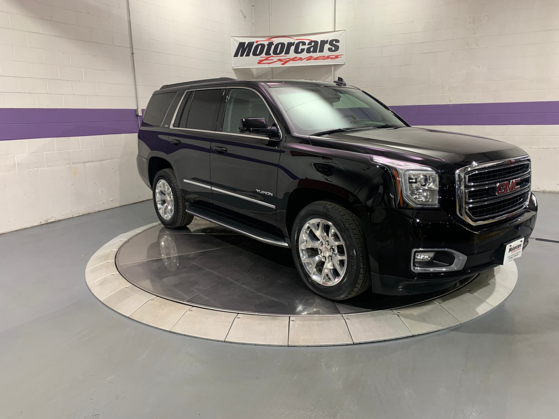Used-2016-GMC-Yukon-SLT-4X4