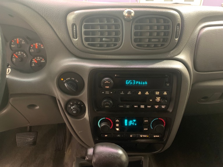 Used-2004-Chevrolet-TrailBlazer-EXT-LS-4WD-LS