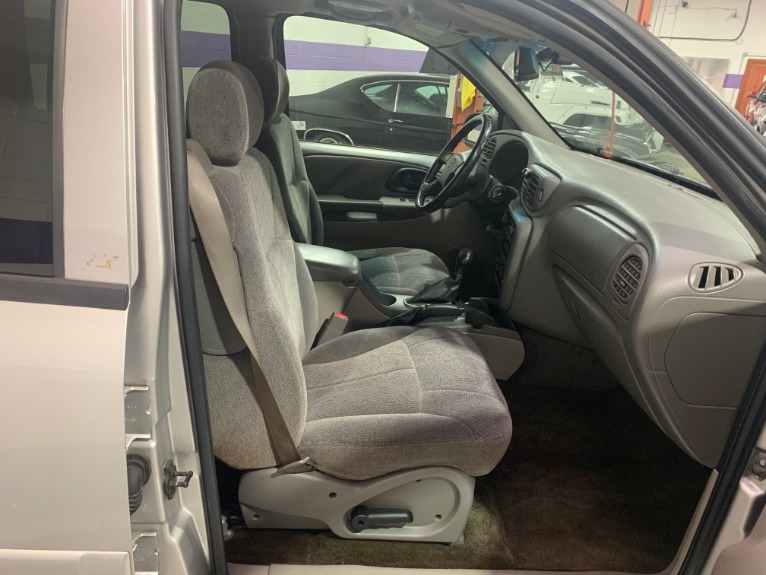 Used-2004-Chevrolet-TrailBlazer-EXT-LS-4WD-LS