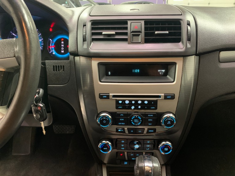 Used-2012-Ford-Fusion-SEL-FWD