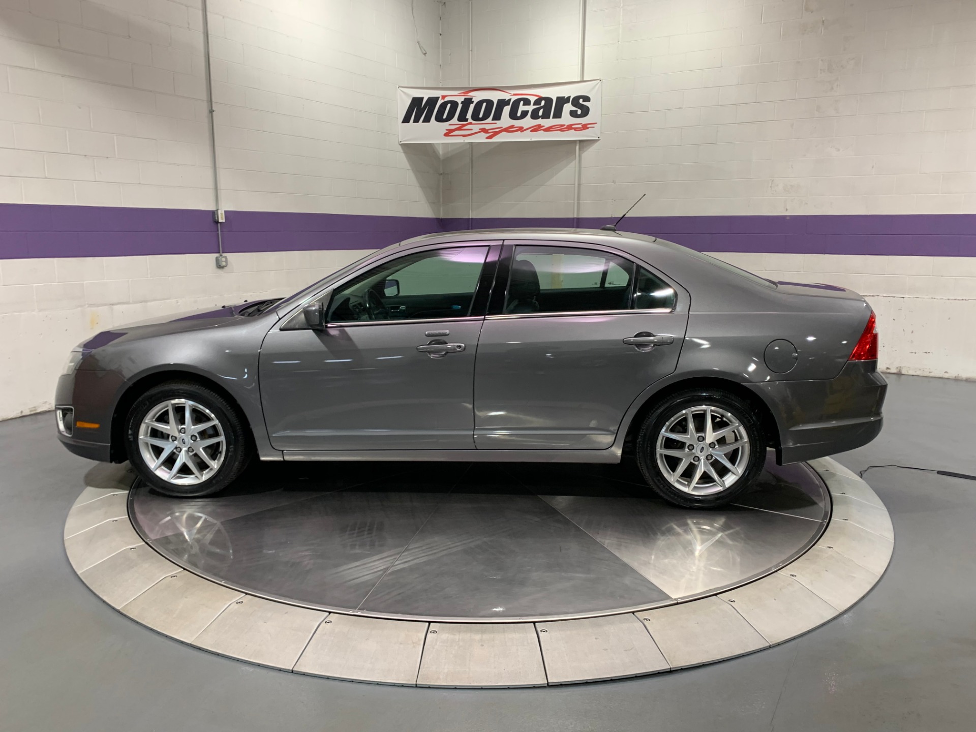 Used-2012-Ford-Fusion-SEL-FWD