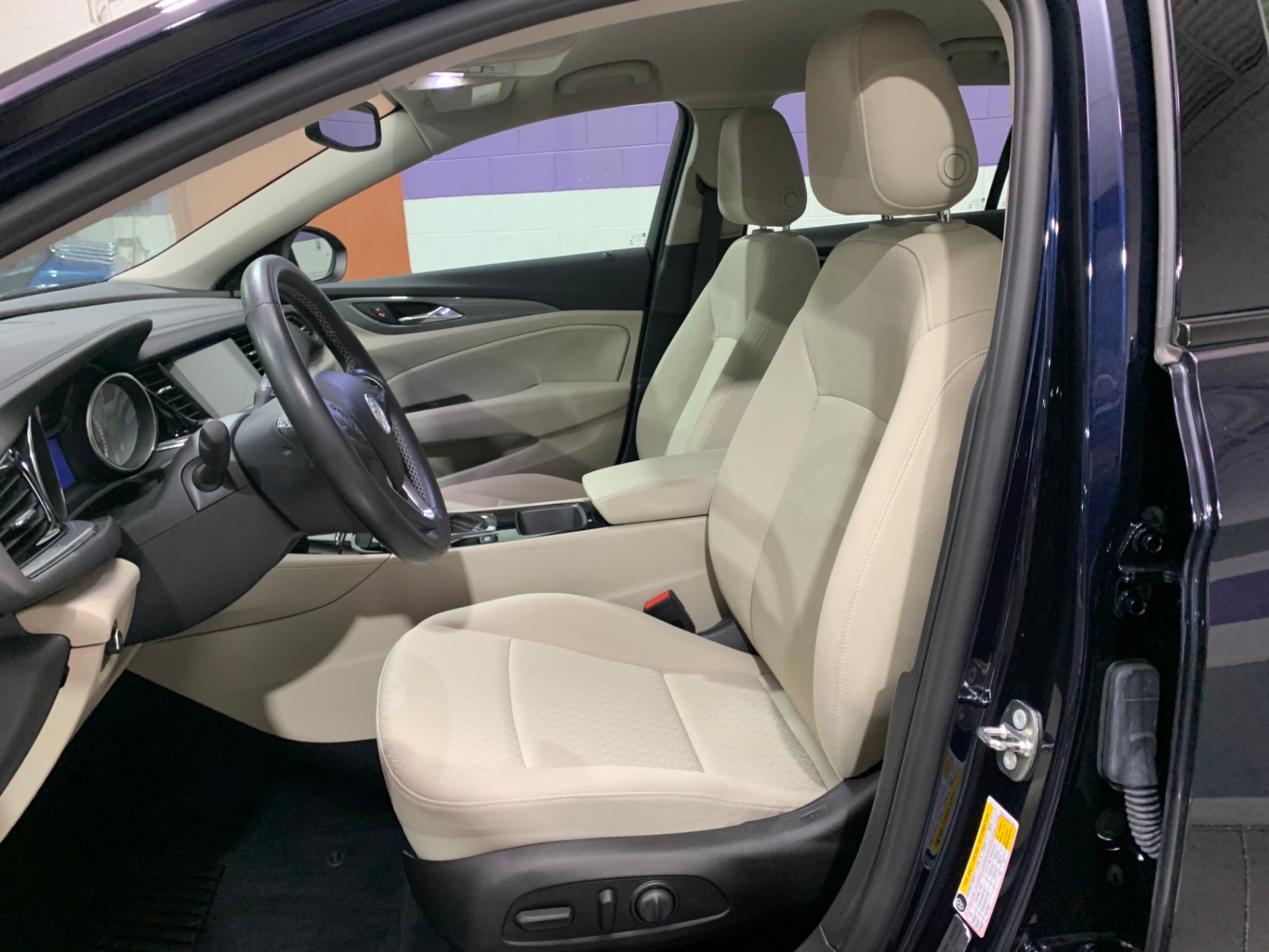 Used-2018-Buick-Regal-TourX-Preferred-AWD