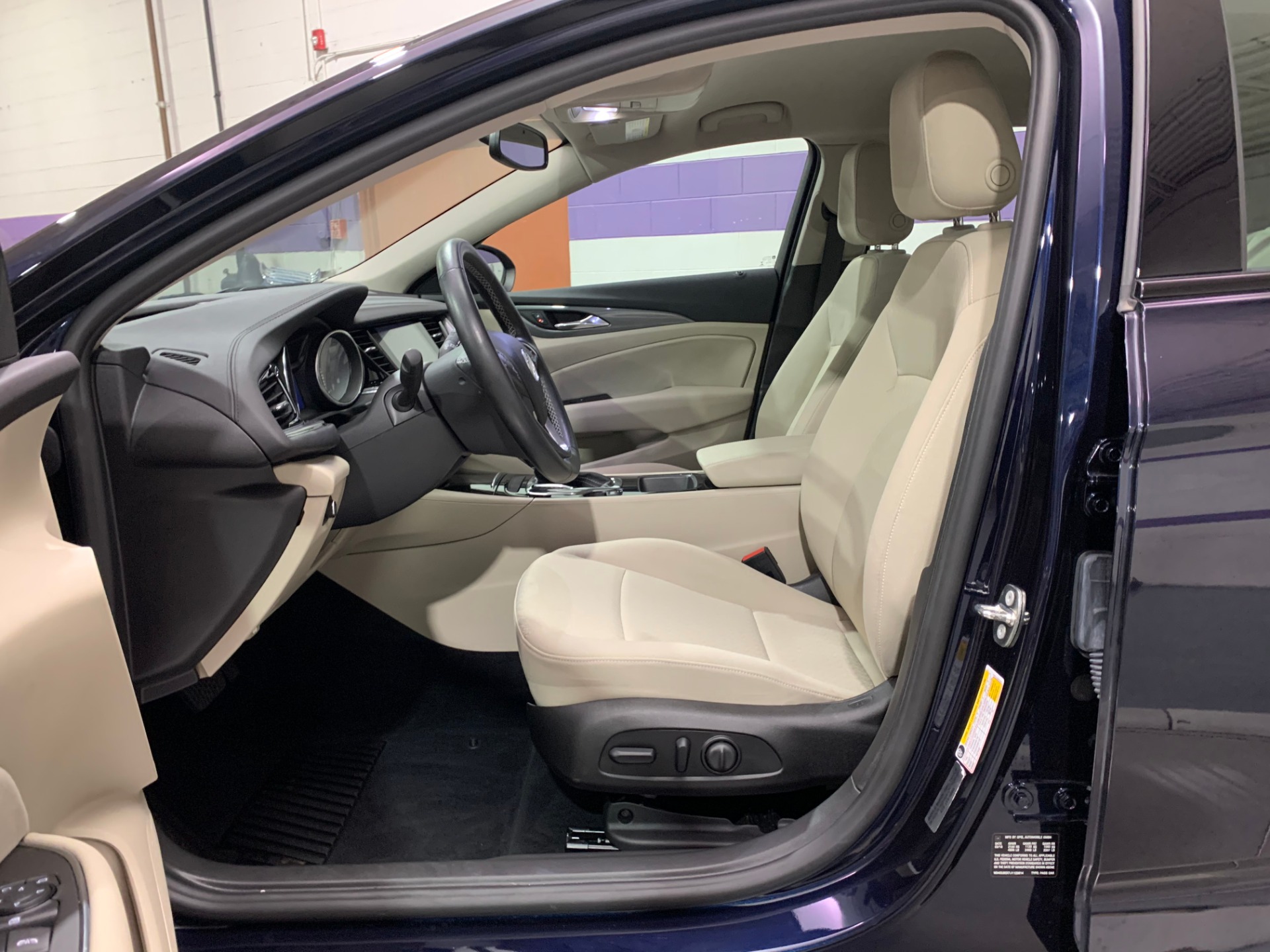 Used-2018-Buick-Regal-TourX-Preferred-AWD