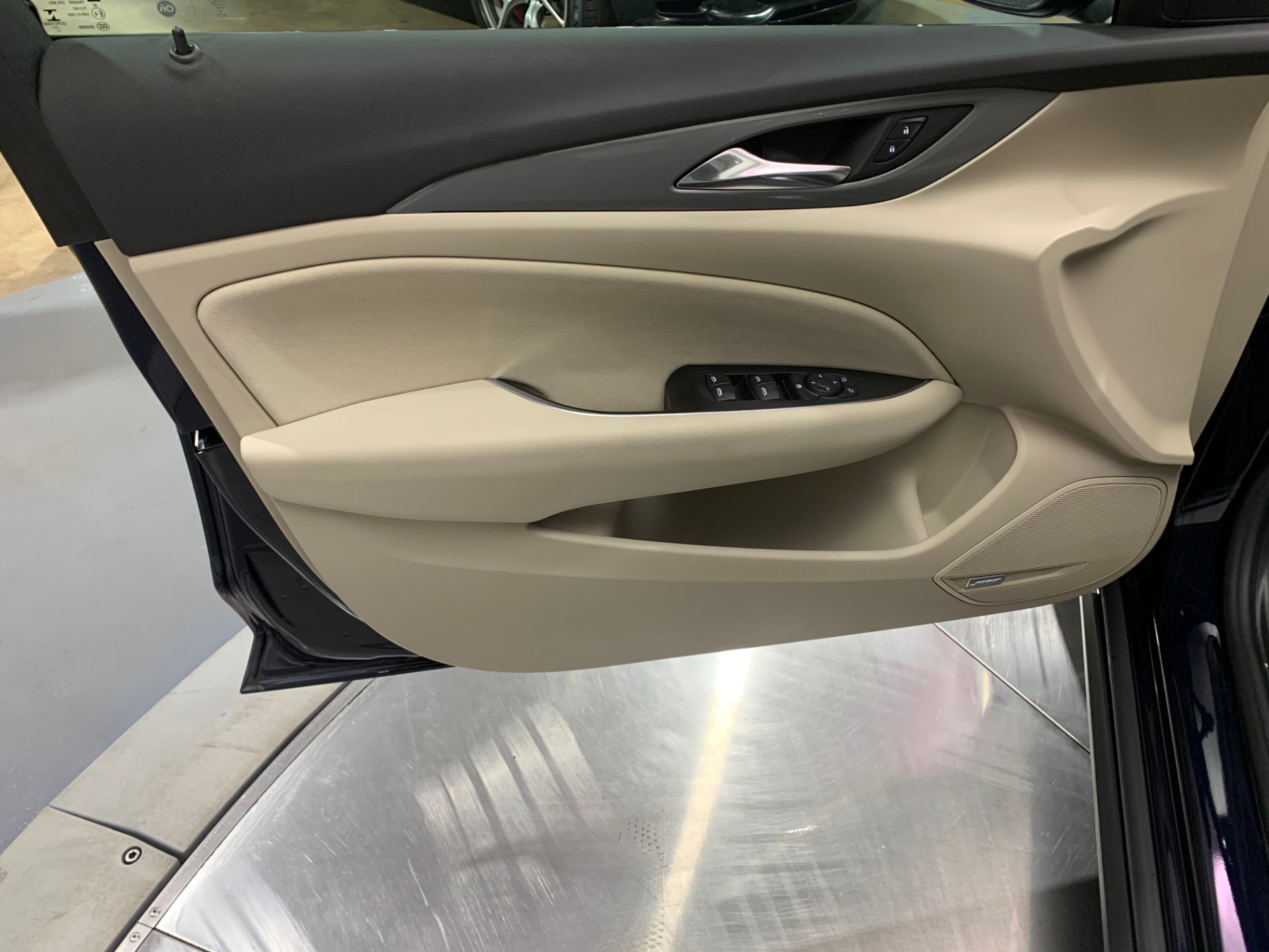 Used-2018-Buick-Regal-TourX-Preferred-AWD