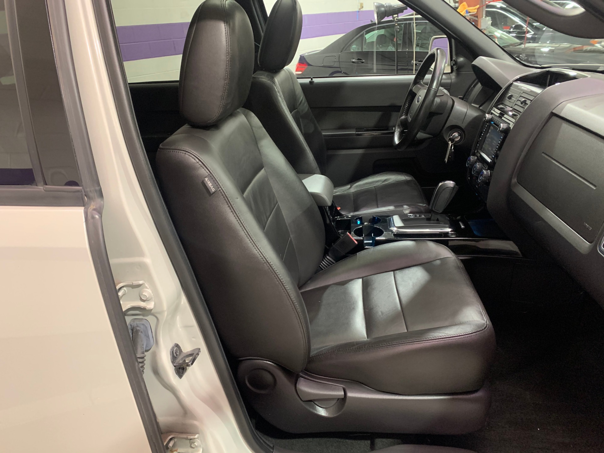 Used-2009-Ford-Escape-Limited-AWD