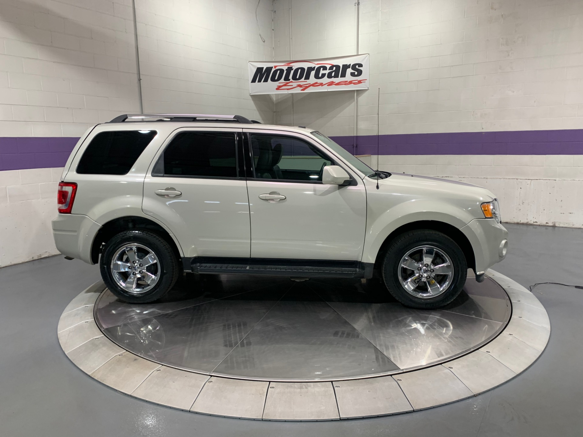 Used-2009-Ford-Escape-Limited-AWD