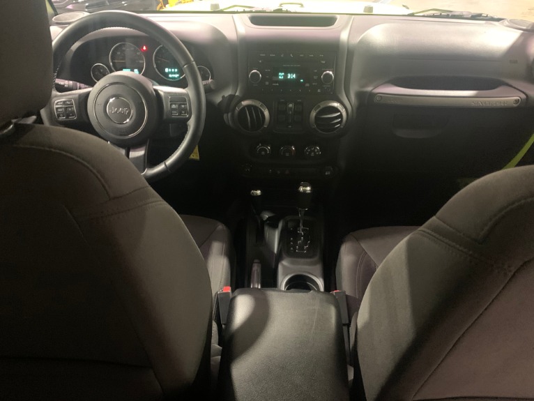 Used-2017-Jeep-Wrangler-Unlimited-Sport