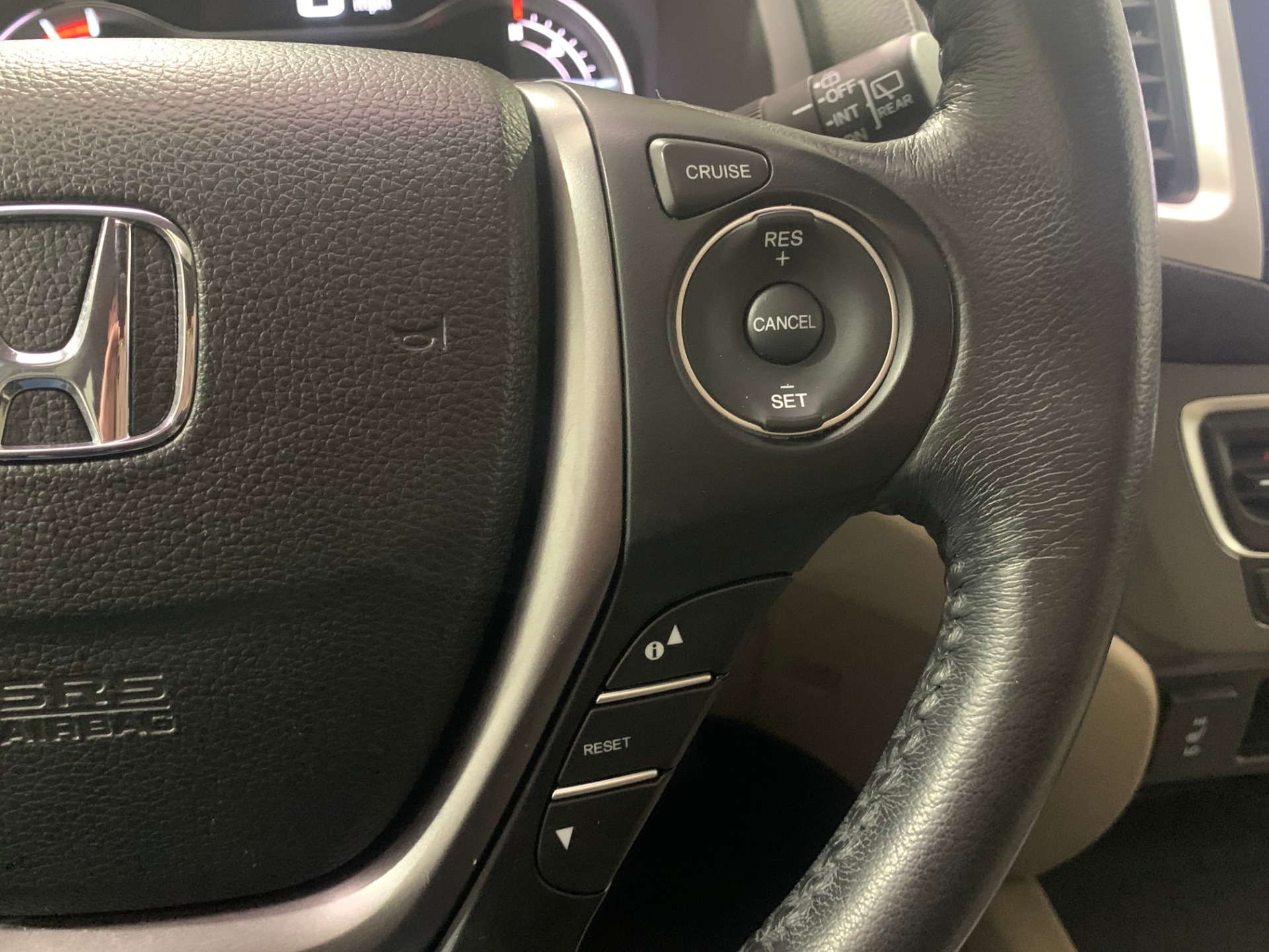 Used-2016-Honda-Pilot-EX-L-w/Navi-AWD