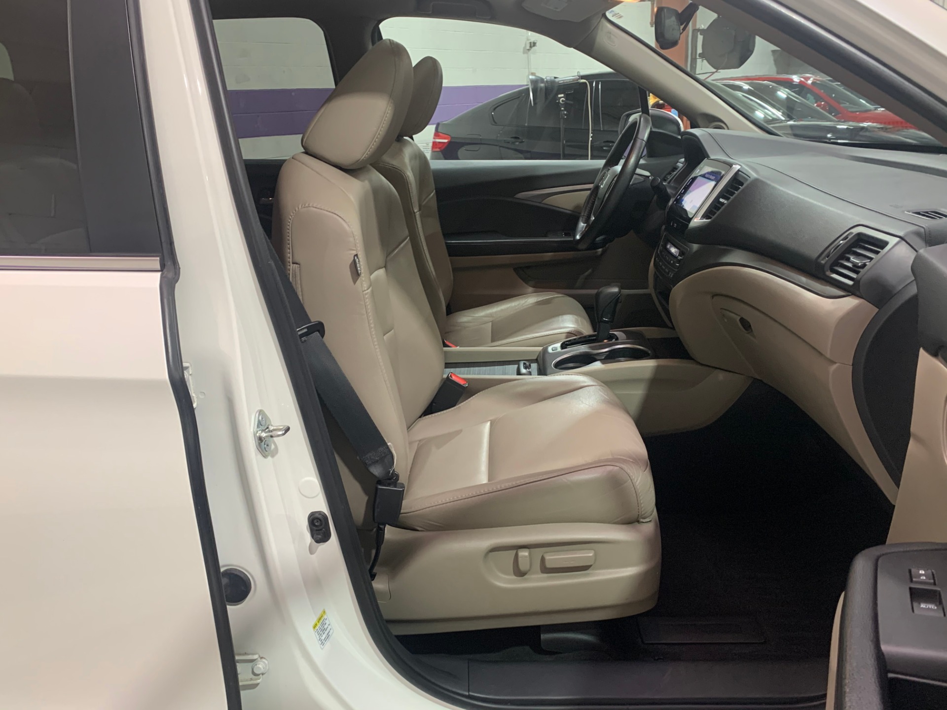 Used-2016-Honda-Pilot-EX-L-w/Navi-AWD