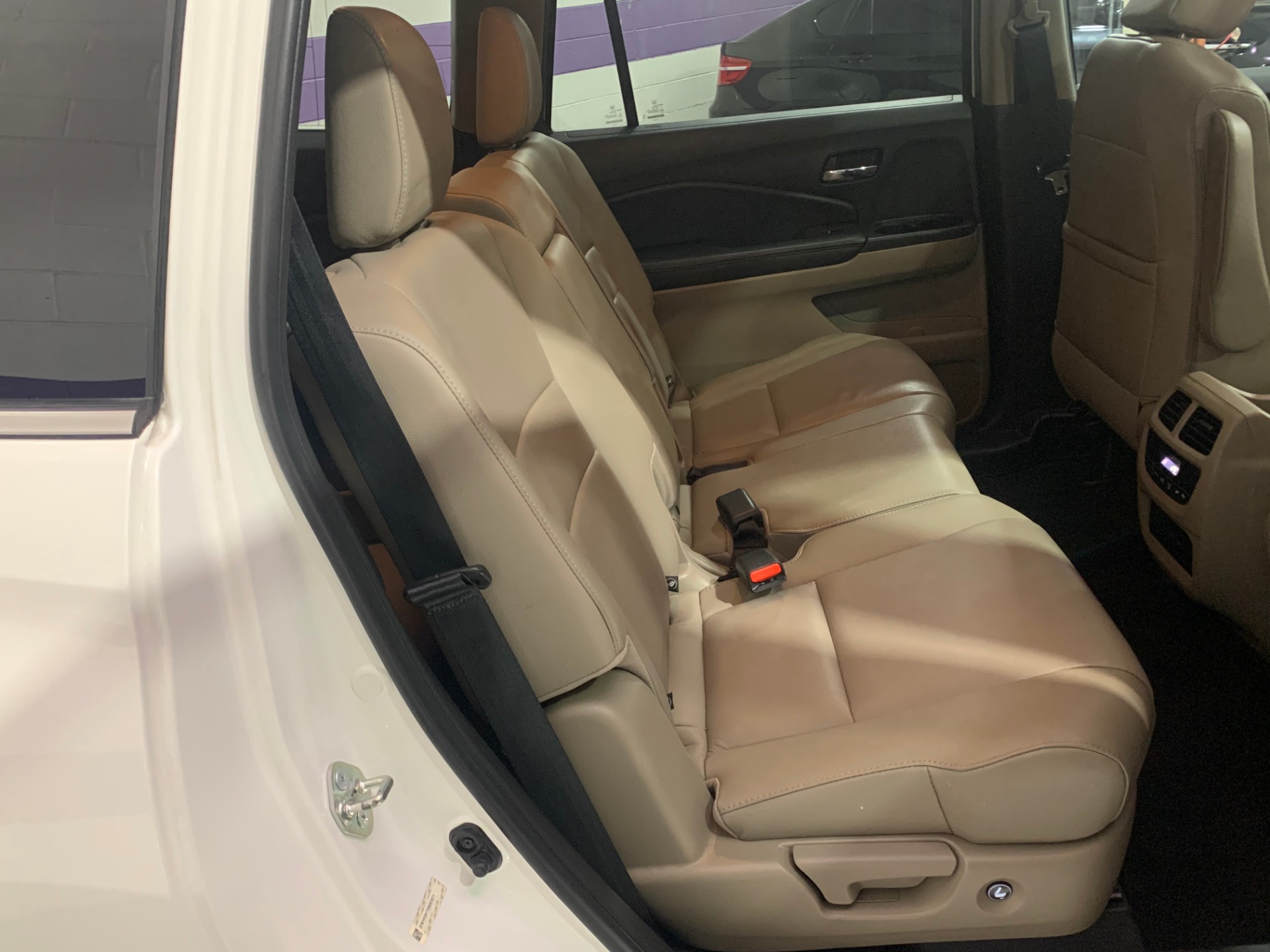 Used-2016-Honda-Pilot-EX-L-w/Navi-AWD