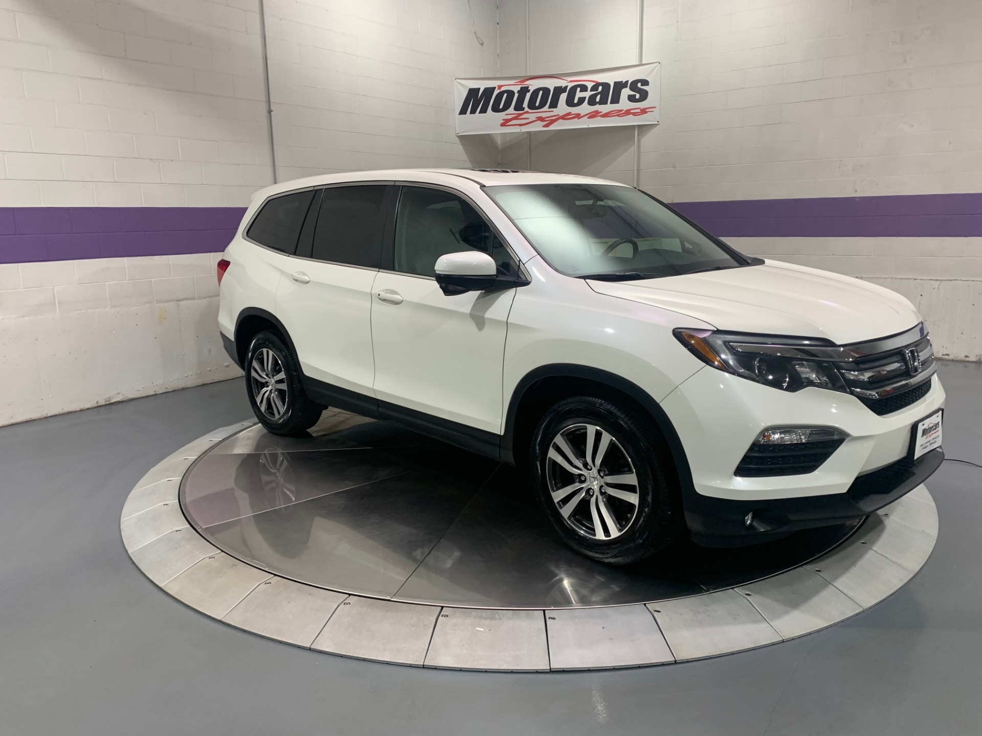 Used-2016-Honda-Pilot-EX-L-w/Navi-AWD