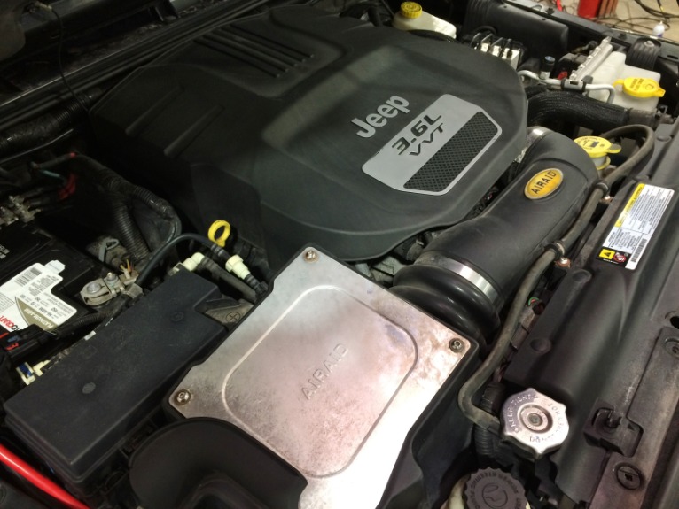 Used-2012-Jeep-Wrangler-Sahara-4x4-2dr-SUV