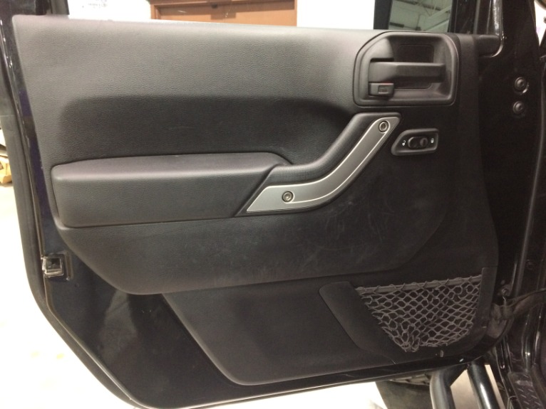 Used-2012-Jeep-Wrangler-Sahara-4x4-2dr-SUV