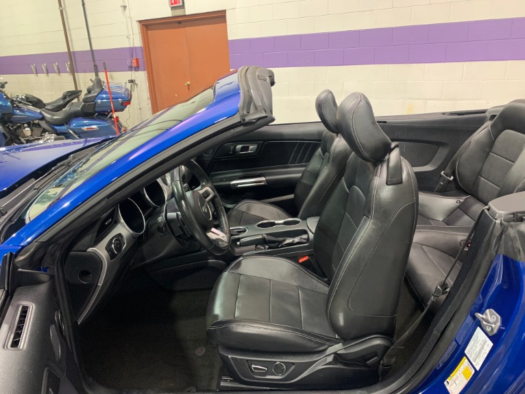 Used-2018-Ford-Mustang-Convertible-EcoBoost-Premium-RWD