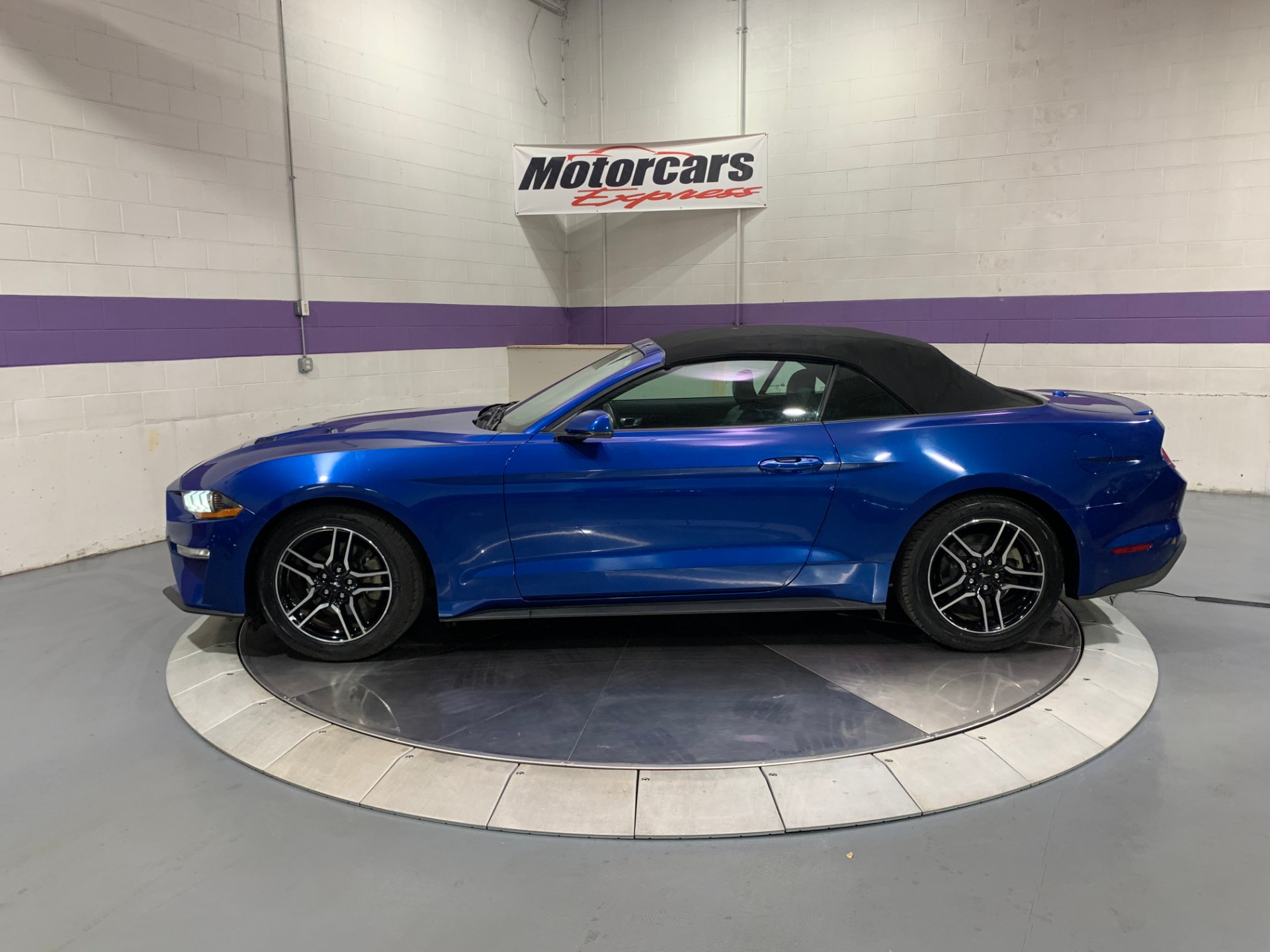 Used-2018-Ford-Mustang-Convertible-EcoBoost-Premium-RWD