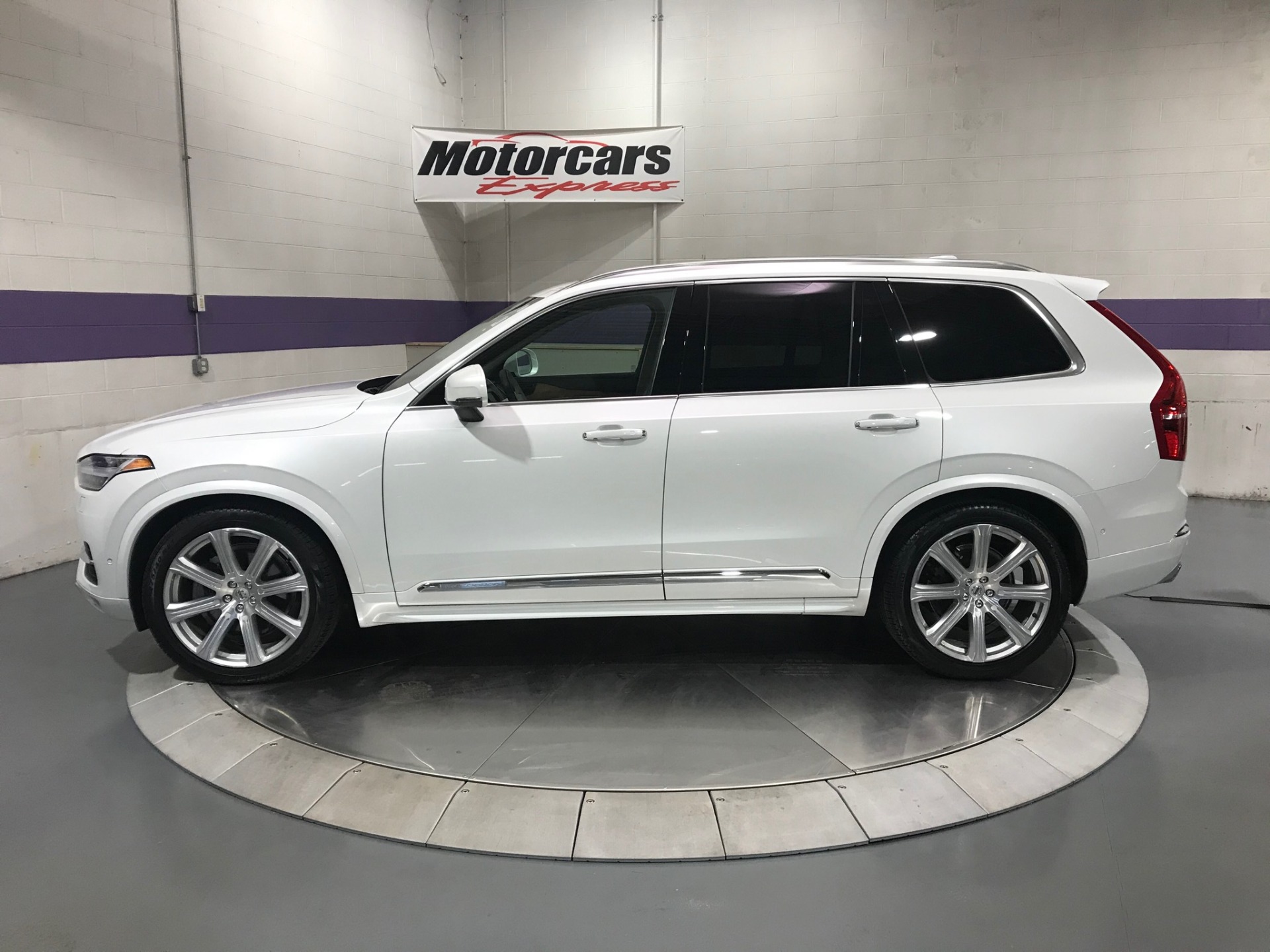 Used-2019-Volvo-XC90-T6-Inscription