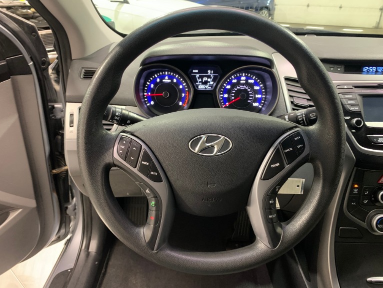 Used-2015-Hyundai-Elantra-Limited