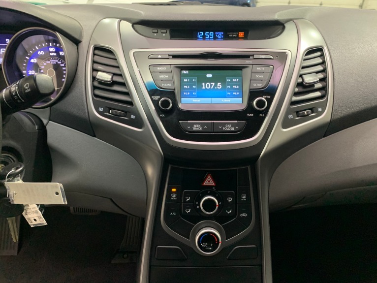Used-2015-Hyundai-Elantra-Limited