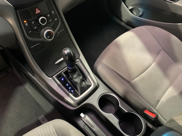 Used-2015-Hyundai-Elantra-Limited