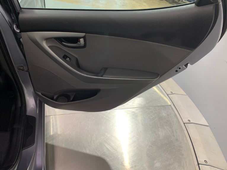 Used-2015-Hyundai-Elantra-Limited