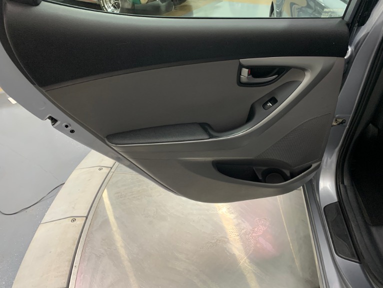 Used-2015-Hyundai-Elantra-Limited