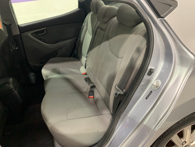 Used-2015-Hyundai-Elantra-Limited
