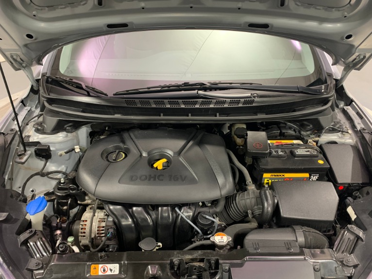 Used-2015-Hyundai-Elantra-Limited