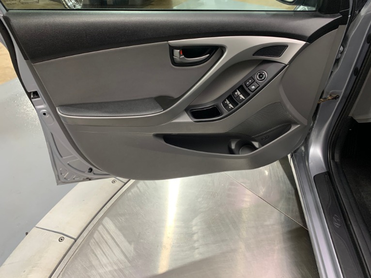Used-2015-Hyundai-Elantra-Limited