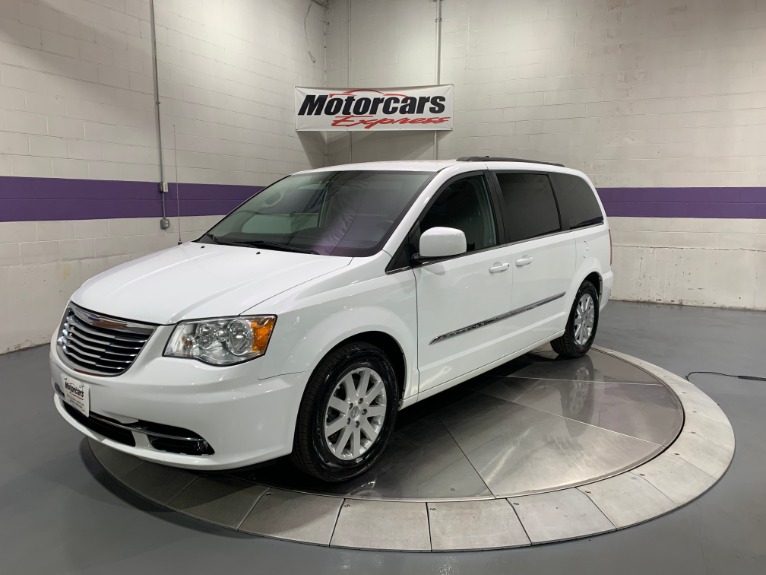 Used-2014-Chrysler-Town-and-Country-Touring-FWD