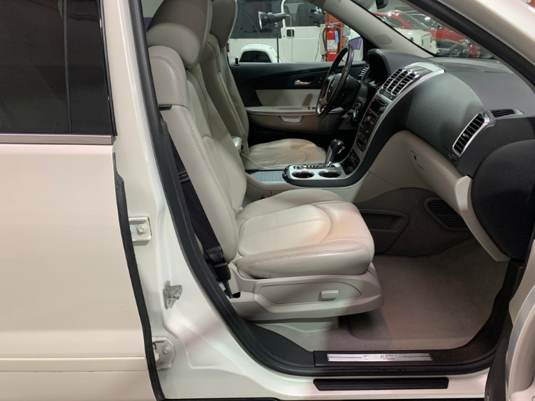 Used-2011-GMC-Acadia-SLT-1-AWD