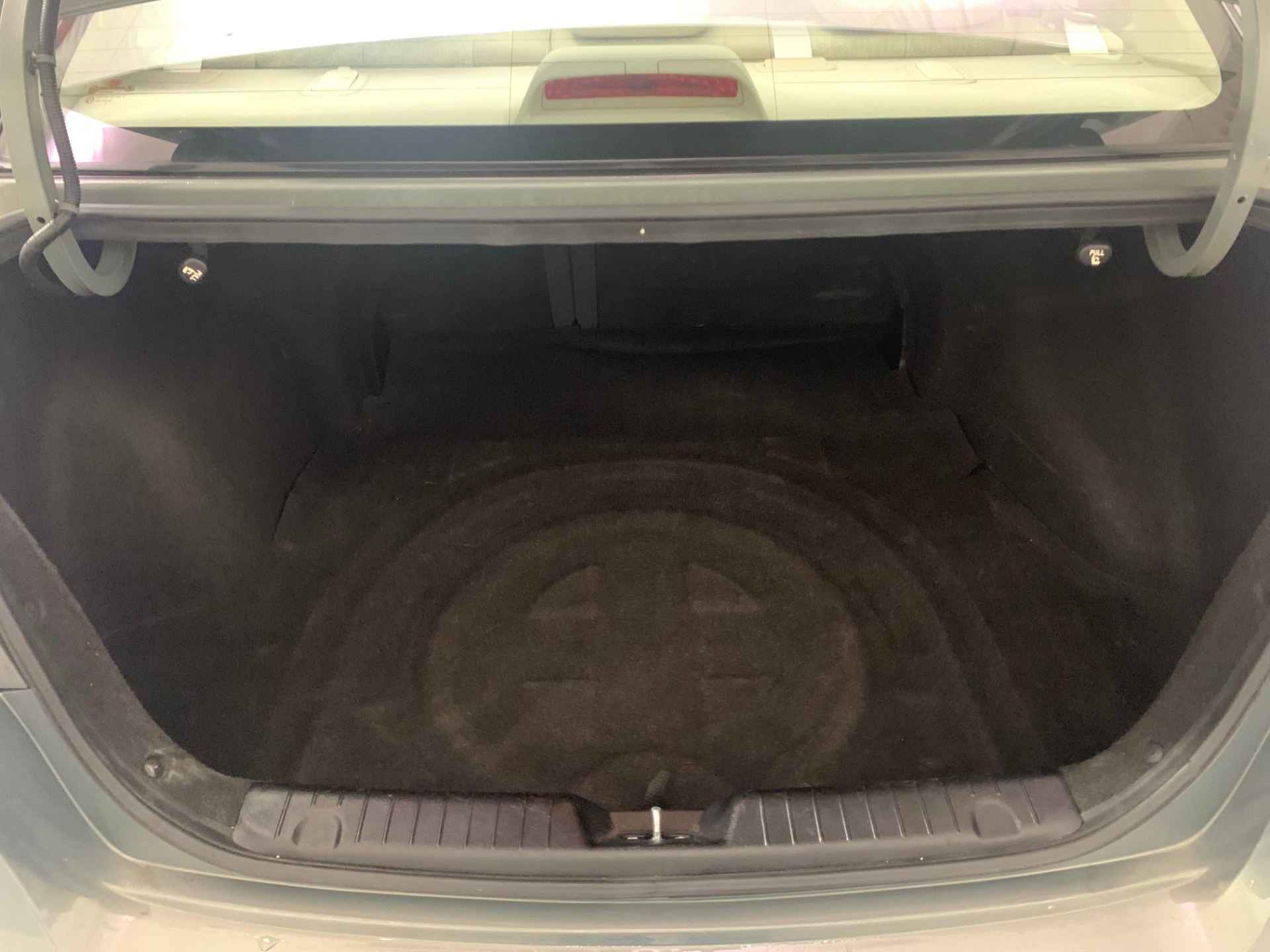 Used-2010-Hyundai-Elantra-GLS-FWD