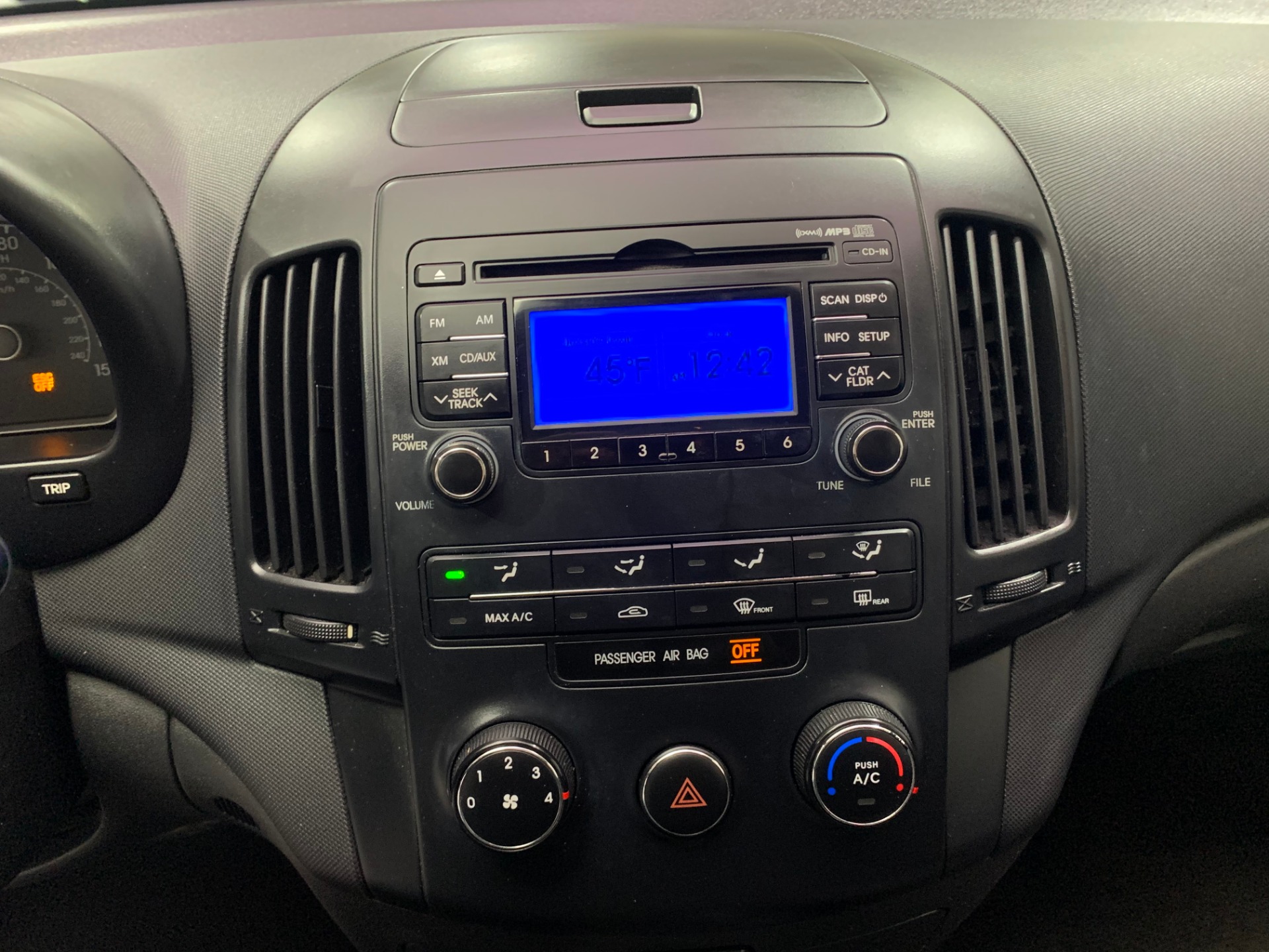 Used-2011-Hyundai-Elantra-Touring-GLS-FWD