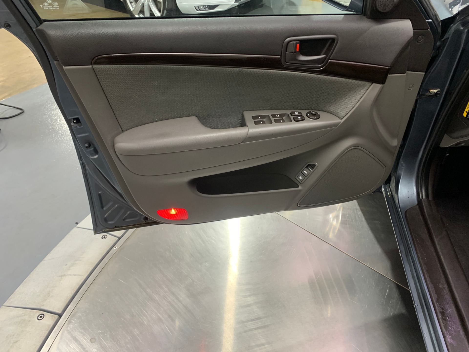 Used-2010-Hyundai-Sonata-GLS-FWD