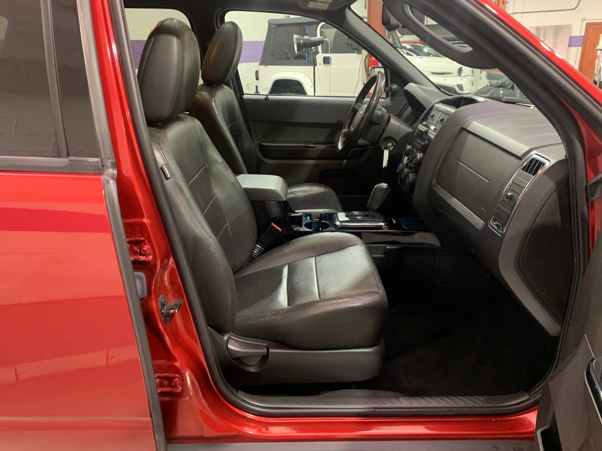 Used-2012-Ford-Escape-Limited-FWD