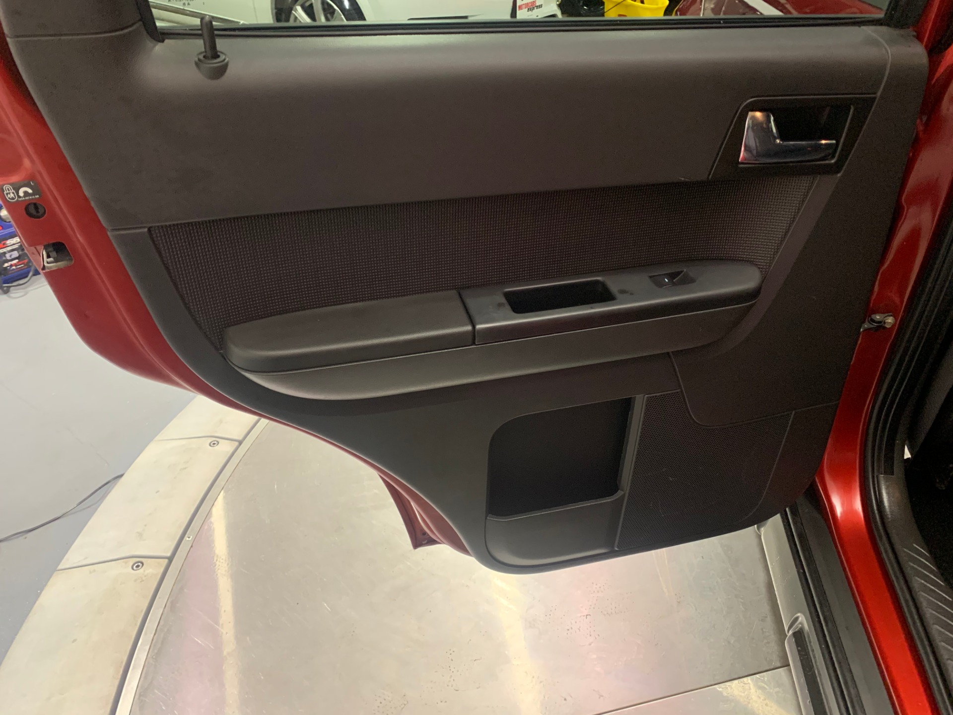 Used-2012-Ford-Escape-Limited-FWD