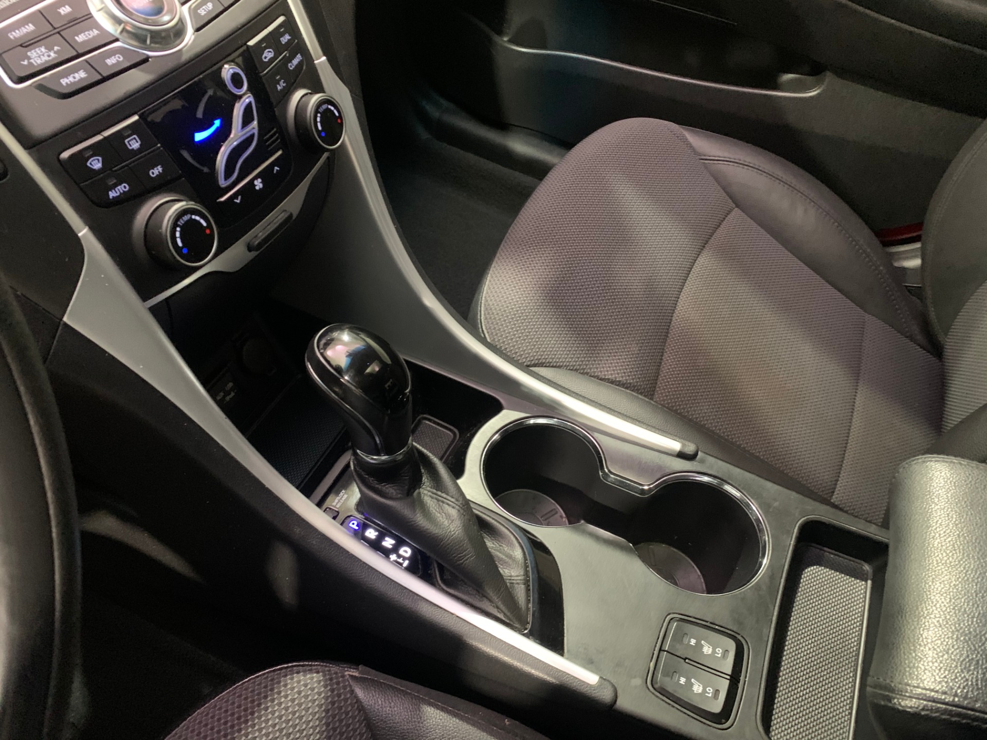 Used-2013-Hyundai-Sonata-SE-20T-FWD