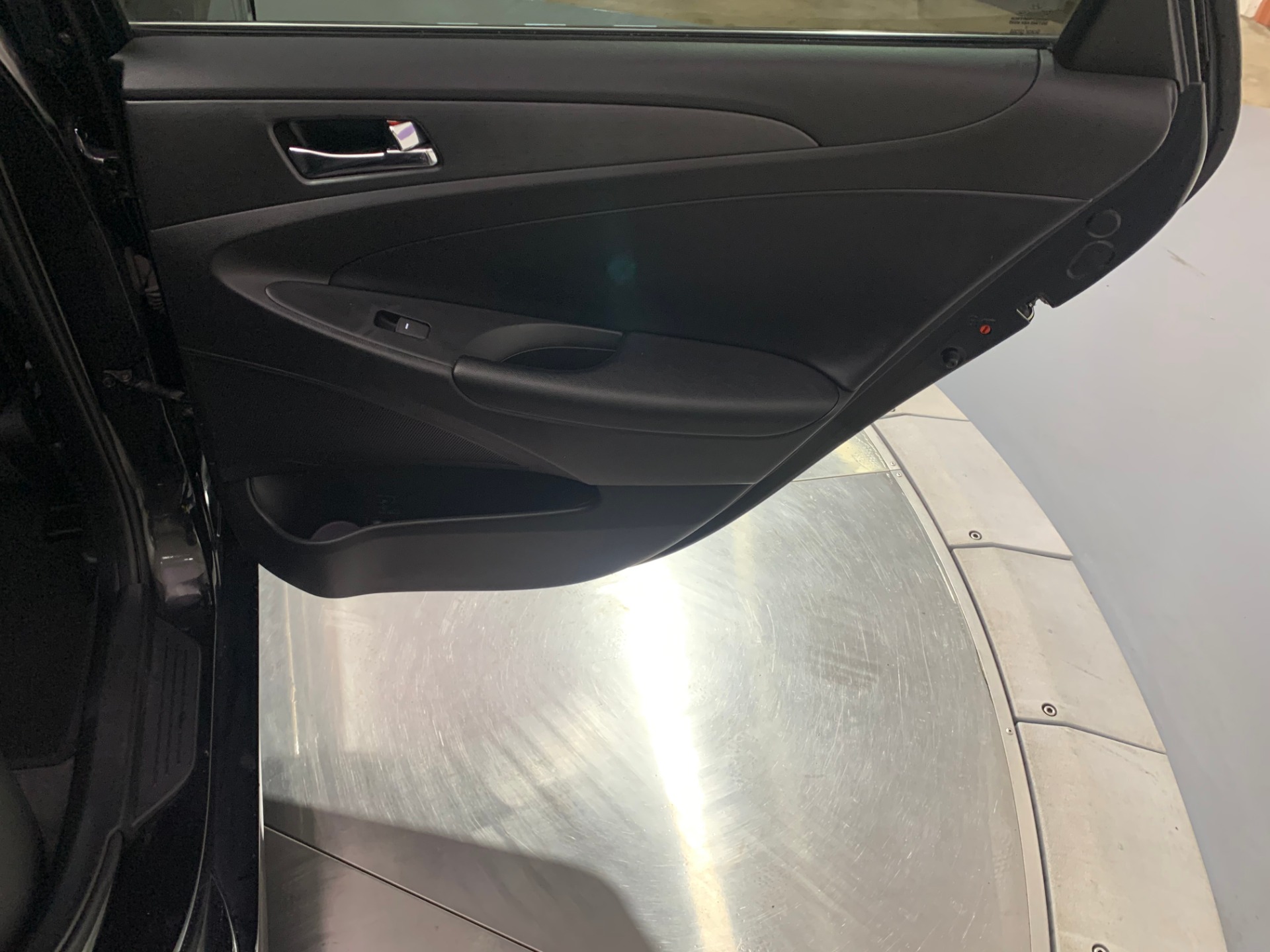 Used-2013-Hyundai-Sonata-SE-20T-FWD